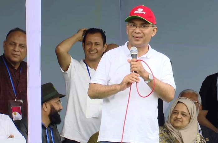 ‘কথা বলতে না দিলে দুলাভাই যাবে গিয়া’
