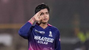 পনেরোতেই বিশ্বরেকর্ড বৈভব সূর্যবংশীর