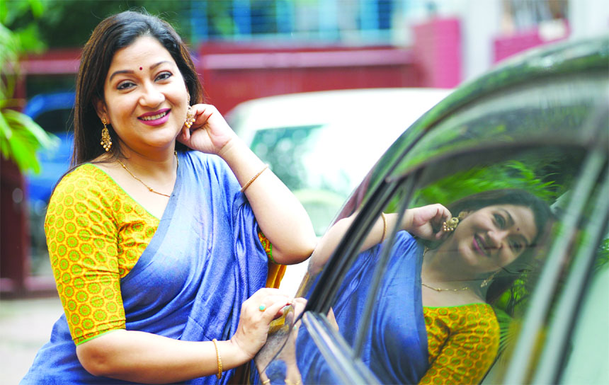 আমাকে ‘জাতীয় ফুফু’ বানিয়ে দিয়েছে: দীপা খন্দকার