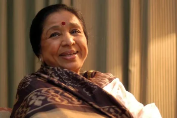 কিংবদন্তি সংগীতশিল্পী আশা ভোসলে আর নেই