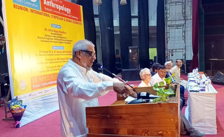 মেধাবীদের মাইগ্রেশনের বিপক্ষে আমি : প্রবাসী কল্যাণমন্ত্রী