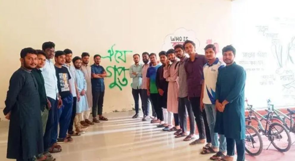 শাবিপ্রবিতে দেওয়াল লিখন ঘিরে ছাত্রদল–শিবির মুখোমুখি   