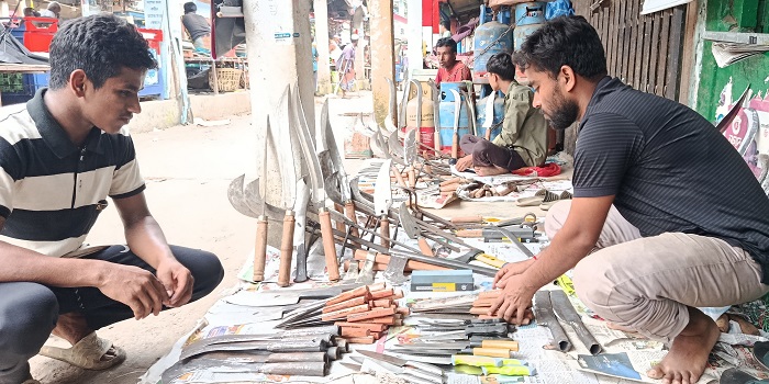 জগন্নাথপুরে কামারপল্লীতে বেড়েছে ব্যস্ততা