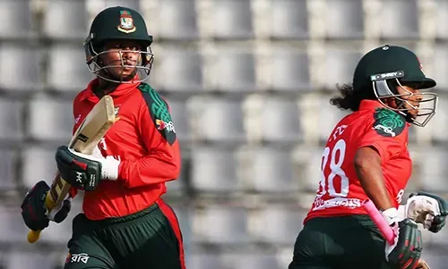 শেষ ওভারের রোমাঞ্চে হেরে হোয়াইটওয়াশ বাংলাদেশ