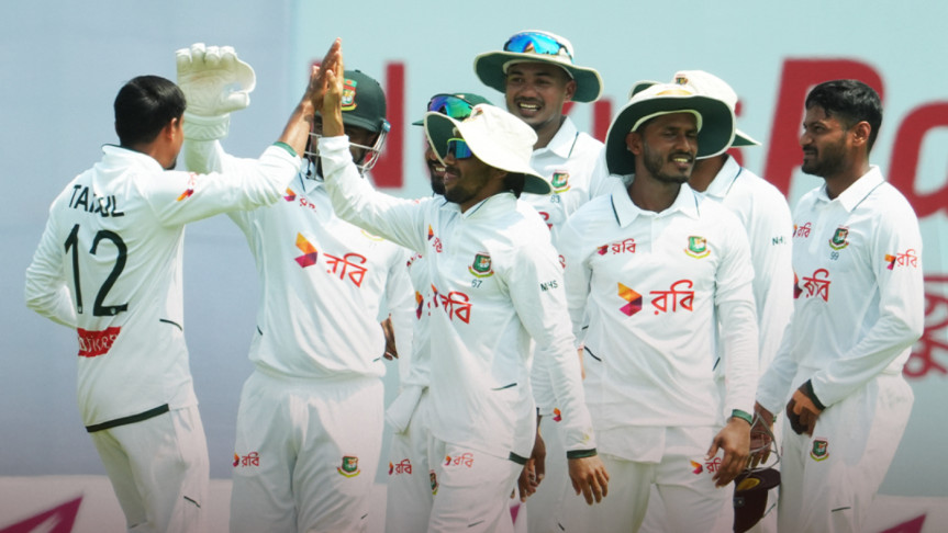 জয়ের আশা জাগিয়ে চতুর্থ দিন শেষ করল বাংলাদেশ