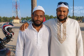 খুনিরা প্রকাশ্যে, ভিটে ছাড়া নিহতদের পরিবার