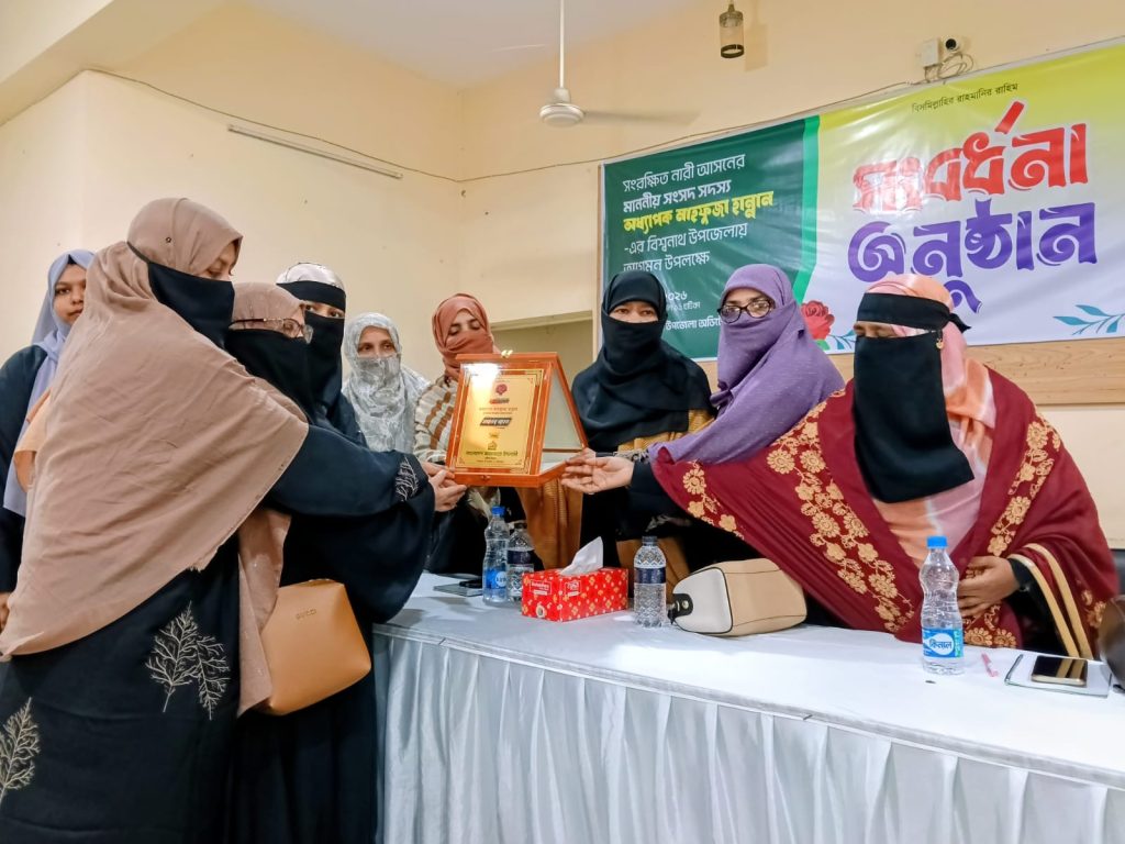 আমাদের ন্যায্য অধিকারটা আমাদেরই আদায় করে নিতে হবে