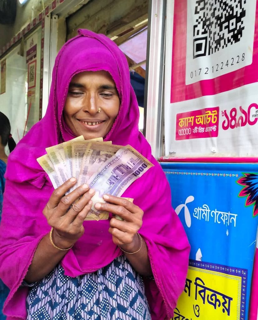 ‘ঘরে ভাত থাকলেই বাঁচা যায়’