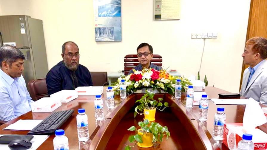 ঢাকা ও সিলেট বিমানবন্দরের কার্গো জটিলতা নিরসনে বাণিজ্যমন্ত্রীর উদ্যোগ