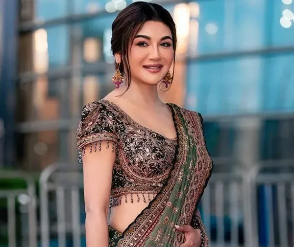 নতুন রূপে জয়া