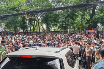 প্রবাসী কল্যাণ মন্ত্রণালয় ঘেরাও কোরিয়া ভিসা প্রত্যাশীদের