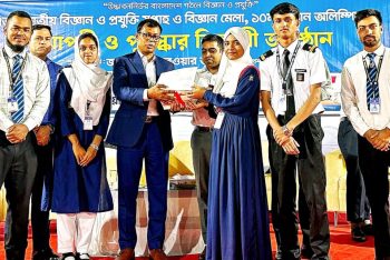 আন্তঃকলেজ বিতর্কে চ্যাম্পিয়ন স্কলার্সহোম কলেজ