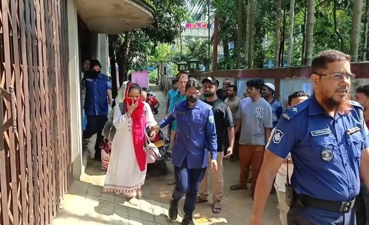পাচারের ‘তীর্থস্থান’ জৈন্তাপুর!