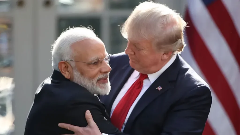 মোদিকে কাছে বসিয়ে ‘কিলার’ আখ্যা দিলেন ট্রাম্প