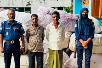 জৈন্তাপুরে ১১ লাখ টাকার ভারতীয় কম্বলসহ গ্রেফতার ২