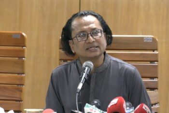 দিল্লির বিমানবন্দরে কী ঘটেছে, জানালেন ডা. জাহেদ উর রহমান