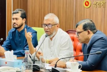 তিন এজেন্সির লাইসেন্স বাতিল করলেন প্রবাসীকল্যাণ মন্ত্রী