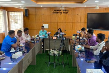 আপা ডাকায় নয়, বাসি মিষ্টি থাকায় বনফুলকে জরিমানা
