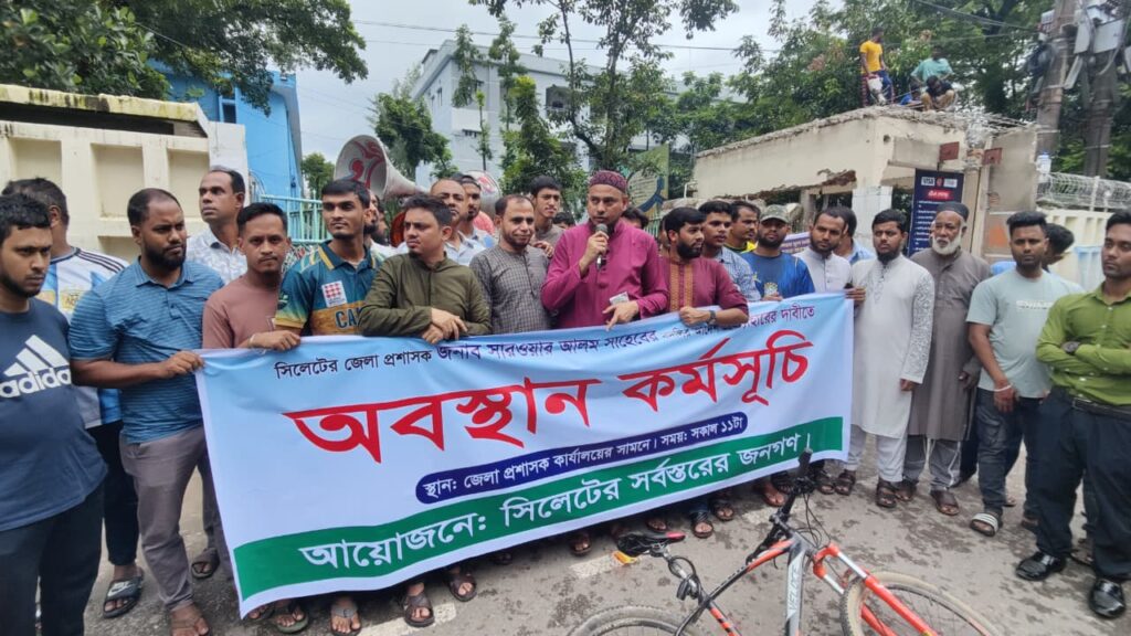 জনপ্রিয়তার মাশুল নাকি স্বার্থান্বেষী মহলের চাল?