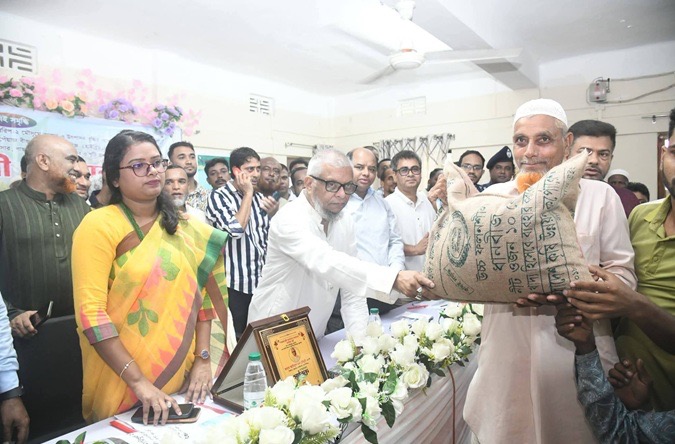 কৃষকরা দেশের অর্থনীতির চালিকাশক্তি