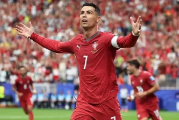 রোনালদোর নৈপুণ্যে পর্তুগালের গোল উৎসব