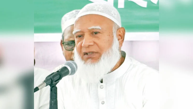 সরকার একদলীয় শাসনের দিকে ধাবিত হচ্ছে