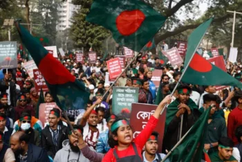 ডুবন্ত আওয়ামী লীগ আর ভাসবে না