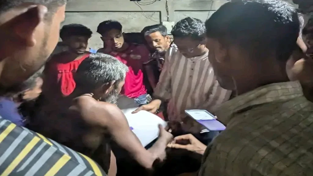 বাহুবলে মাদকাসক্ত যুবকের কারাদণ্ড