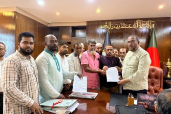 দক্ষিণ সুরমার যানজট নিরসন ও সড়ক সংস্কারের দাবীতে সিসিক প্রশাসক বরারবে স্মারকলিপি