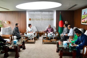 প্রবাসী কল্যাণমন্ত্রীর সাথে আইওএম বাংলাদেশ মিশন প্রধানের সাক্ষাৎ