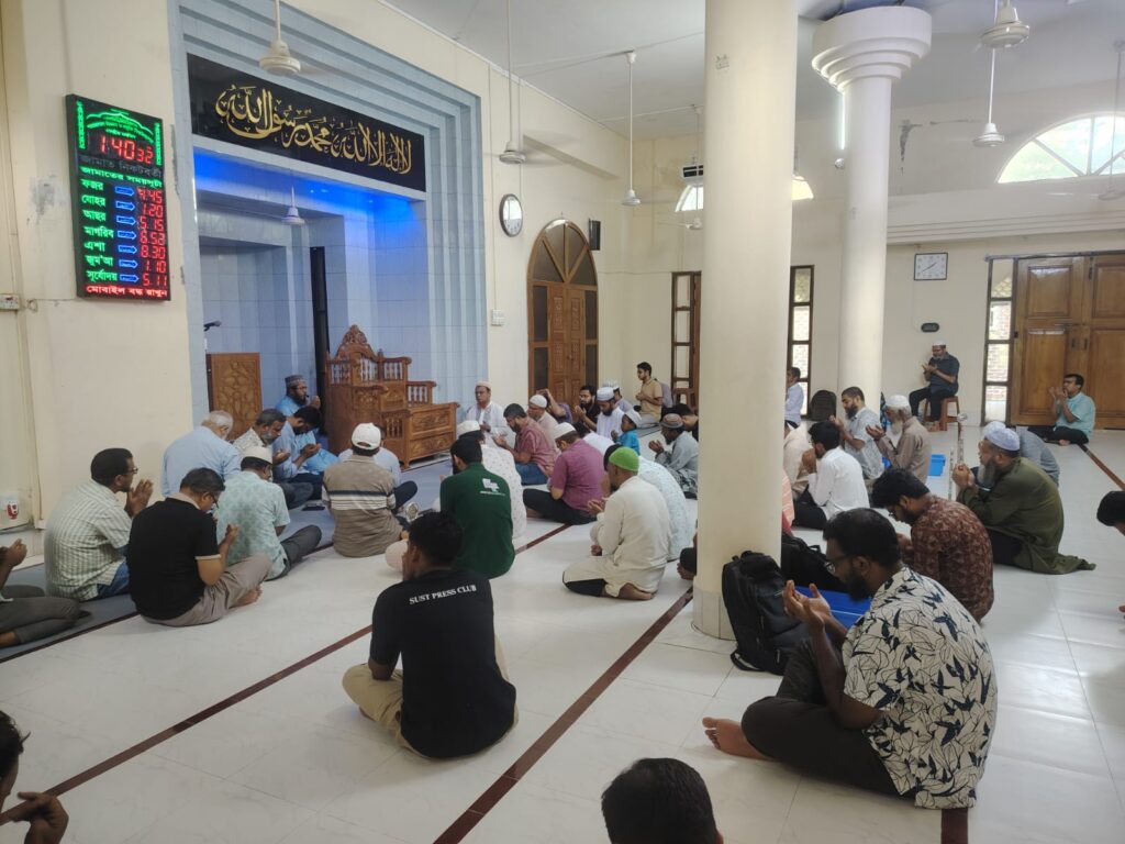 কাতারের সাবেক আমিরের রুহের মাগফিরাত কামনায় শাবিপ্রবিতে দোয়া মাহফিল