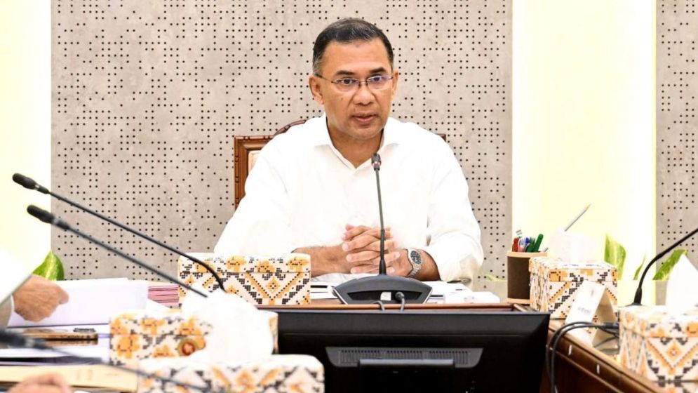 সরকারি অনুষ্ঠানের ব্যানার-বিলবোর্ডে প্রধানমন্ত্রীর ছবি ব্যবহারে নিষেধাজ্ঞা