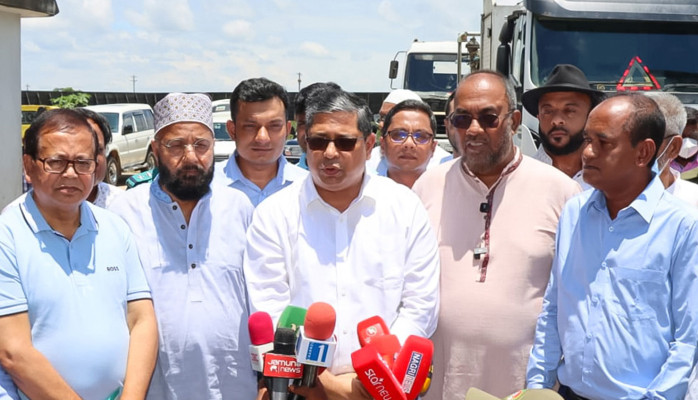 সিসিকের প্রশংসায় পঞ্চমুখ স্থানীয় সরকার প্রতিমন্ত্রী