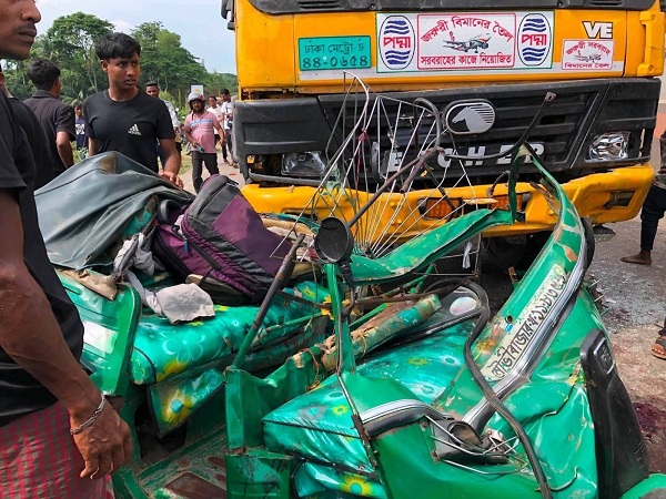 ওসমানীনগরে সড়ক দুর্ঘটনায় আবারও প্রাণ গেল ৪ জনের! নিহতদের পরিচয় পাওয়া গেছে