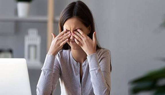 কীভাবে চোখের চাপ কমাবেন?