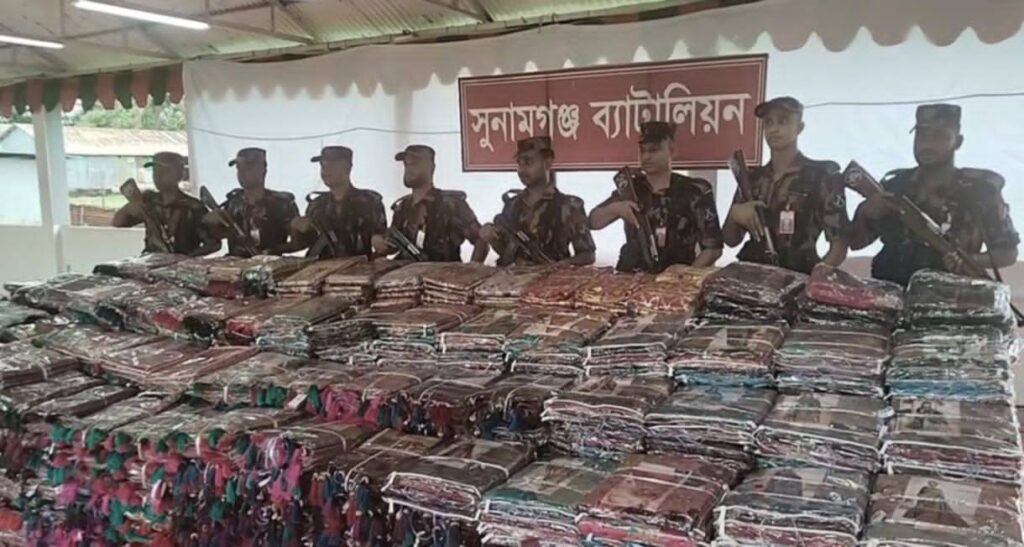 সুনামগঞ্জে যৌথ অভিযানে ভারতীয় শাড়ি আটক