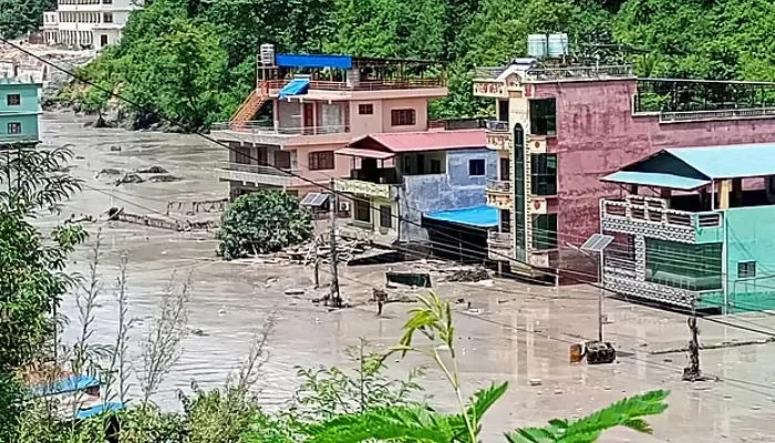 নেপালে বন্যা–ভূমিধসে নিহত বেড়ে ১৫৭, নিখোঁজ কয়েকশ