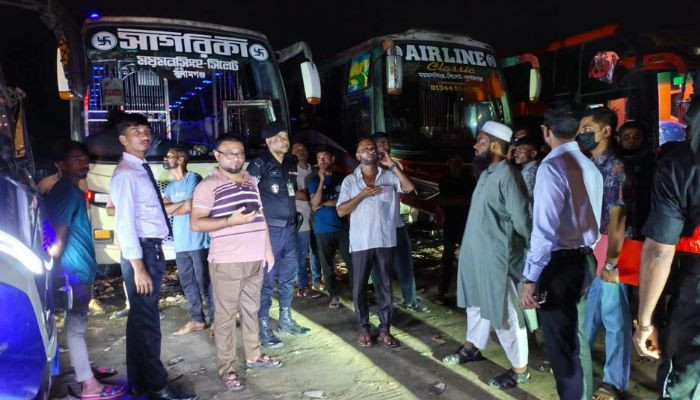 সুনামগঞ্জে অনুমোদনহীন স্লিপার বাসের ৪ পরিবহনকে জরিমানা