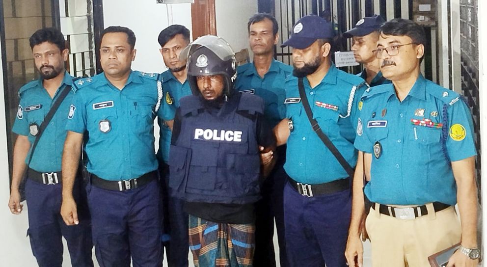 বাবুলকে আদালতে সোপর্দ, নিকুঞ্জ ভিলায় পুলিশ মোতায়েন