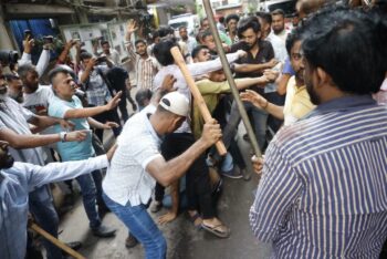 ছাত্রদল-ছাত্রশিবির সংঘর্ষে উত্তাল ঢাকা