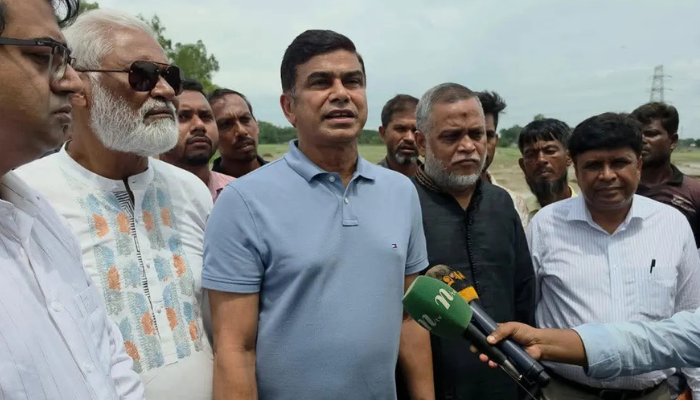 হবিগঞ্জে ক্ষতিগ্রস্ত খোয়াই নদীর বাঁধ দ্রুত মেরামতের নির্দেশ প্রতিমন্ত্রীর