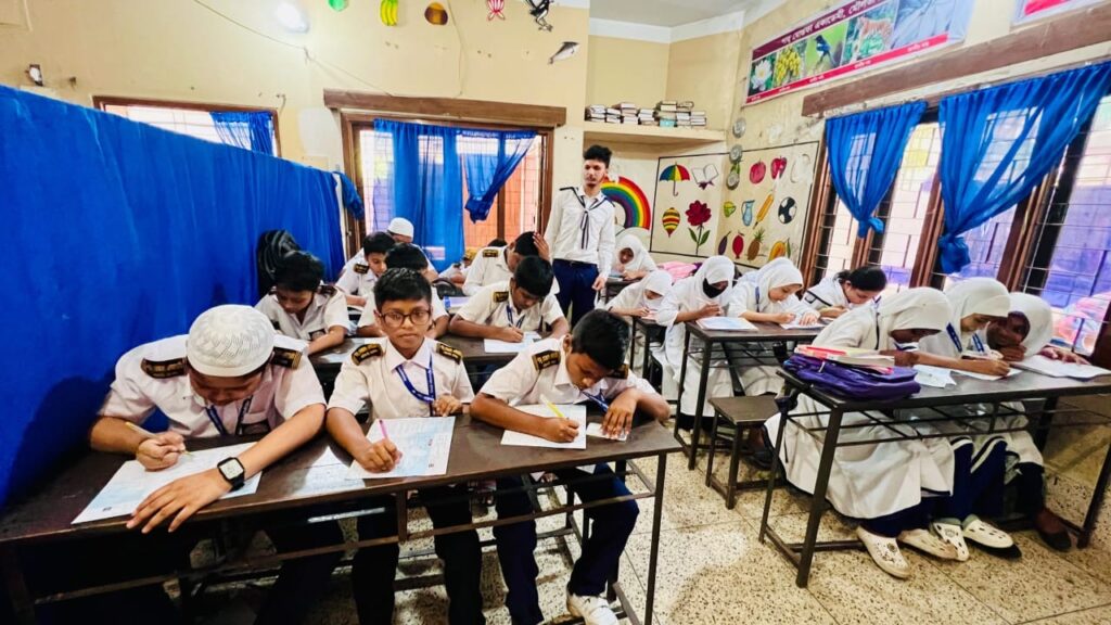 মৌলভীবাজারে ফুলকুঁড়ি আসরের ‘মাইন্ড ম্যারাথন’ কুইজ প্রতিযোগিতা