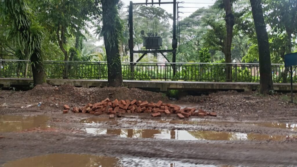 ৩০০ মিলিমিটার আরসিসি ঢালাই হবে শাবিপ্রবির কিলোরোডে