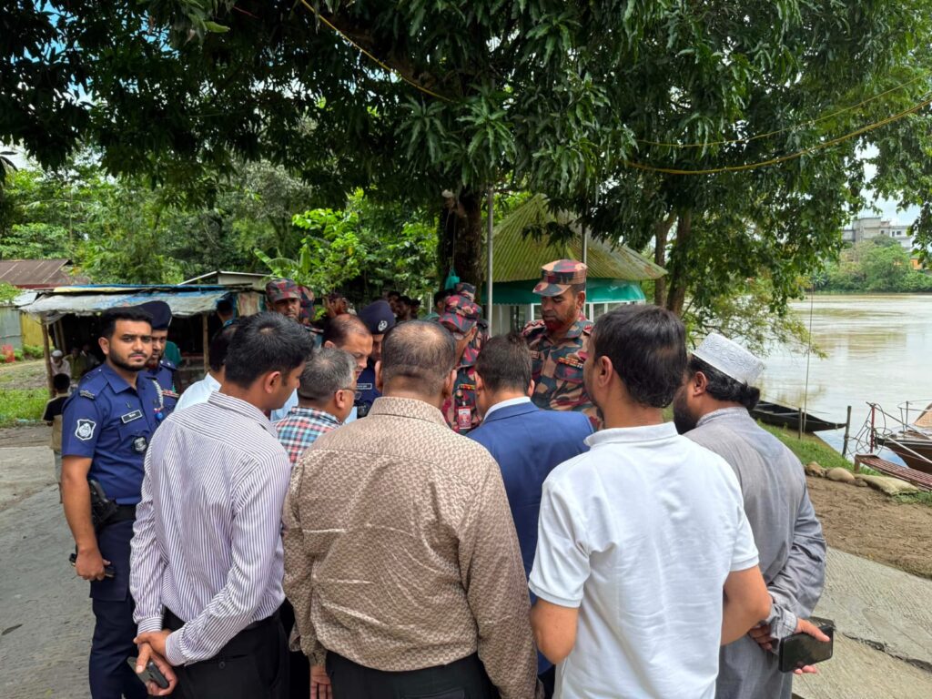 ভাঙছে বাংলা গড়ছে ভারত, দেখতে আসলেন মহাপরিচালক!