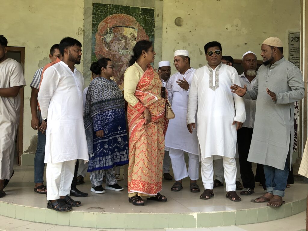 দীর্ঘদিনের অব্যবস্থাপনায় অচল ওসমানী গ্রন্থাগার-স্মৃতি জাদুঘর পরিদর্শনে সংস্কৃতি সচিব