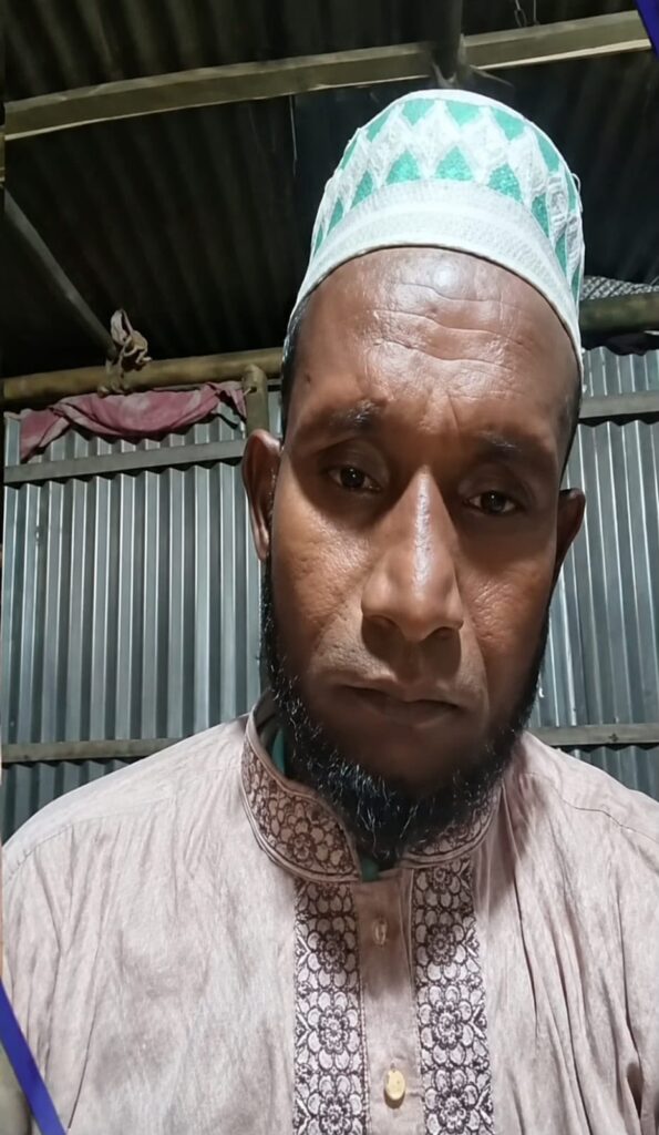 গাছ থেকে পড়ে প্রাণ হারালেন পল্লী বিদ্যুৎ অফিসের কর্মী