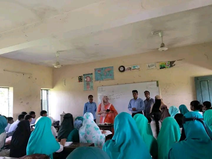 কুলাউড়ায় আলী আমজাদ উচ্চ বিদ্যালয় ও কলেজ পরিদর্শনে ইউএনও সানজিদা আক্তার