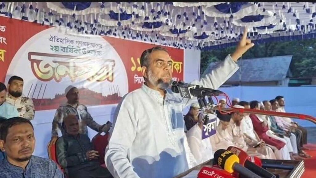 হেলমেট বাহিনী ও সন্ত্রাসীদের রক্তচক্ষুকে ভয় করে না জনগণ
