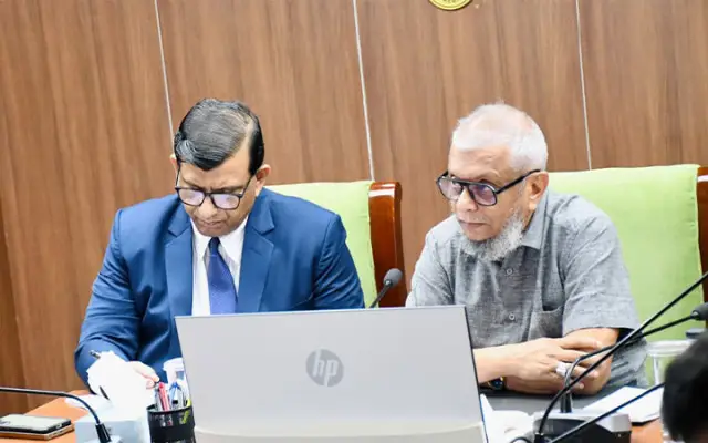 দুবাই-এর প্রতিনিধিদের সাথে প্রবাসী কল্যাণ মন্ত্রীর মতবিনিময়