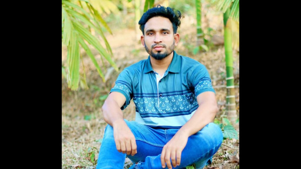 জৈন্তাপুরে পিকআপ রাস্তার পাশে উল্টে  যুবক নিহত